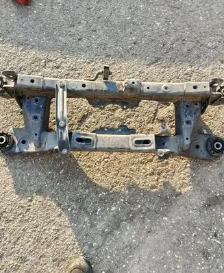 Toyota Avensis T270 Rear subframe 