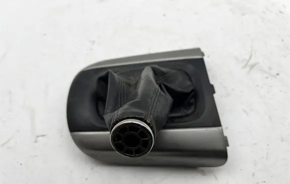 Toyota RAV 4 (XA20) Gear shifter surround trim plastic 5880442020