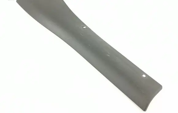 Rear fender molding trim
