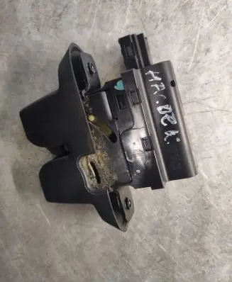 Renault Laguna II Tailgate/trunk/boot lock/catch/latch 820000097