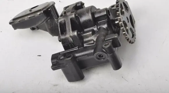 Volvo V50 Oil pump 9844350880