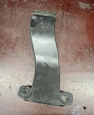 Jeep Compass Air intake duct part 04891971AB 4012109A 22173A