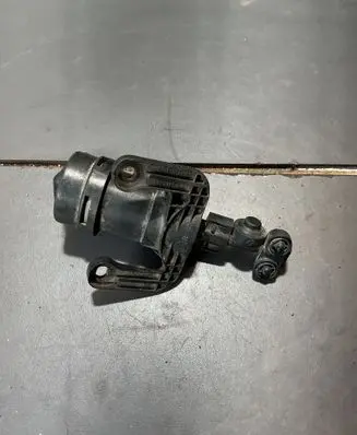 Saab 9-5 Headlight washer spray nozzle 5281589RH