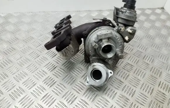 Skoda Superb B6 (3T) Turbo 03L253016T M12