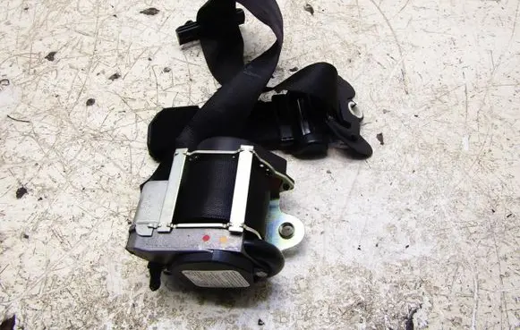 Fiat Tipo Front seatbelt 1111