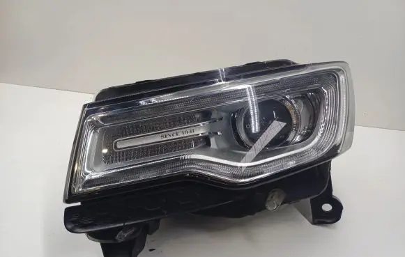 Jeep Grand Cherokee Headlight/headlamp 68111037AH