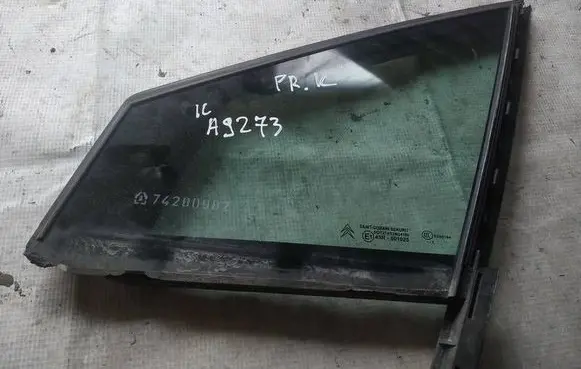 Citroen C4 I Front triangle window/glass as2