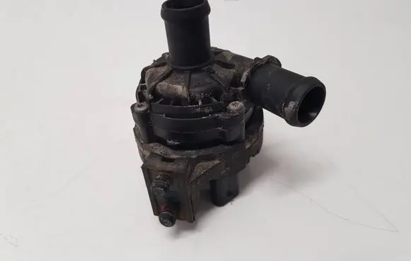 Volkswagen PASSAT B8 Electric auxiliary coolant/water pump 3Q0965567E 0392023420