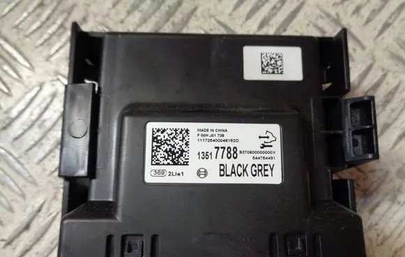 Opel Astra K Parking PDC control unit/module 13517788