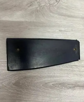 Jaguar XJ X40 Rear light center trim bar blend 