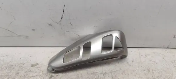 Nissan Note (E12) Steering wheel trim 