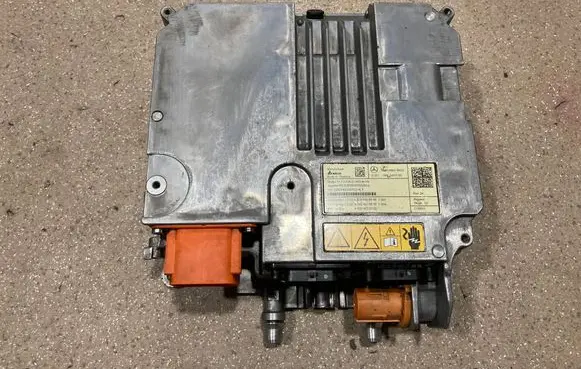 Mercedes-Benz E W214 Voltage converter inverter A0009006544