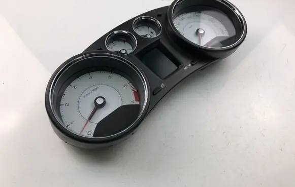 Peugeot 308 Speedometer (instrument cluster) 9664376880