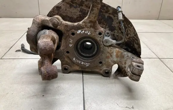 KIA Sorento Front wheel hub spindle knuckle