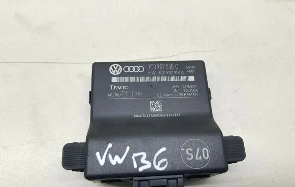 Volkswagen PASSAT B6 Gateway control module 3C0907530C