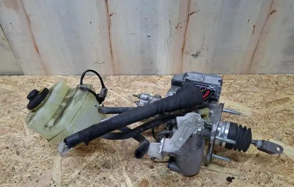 Toyota Prius (XW30) ABS Pump 47270-47030