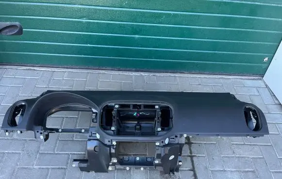 Volkswagen Golf Plus Dashboard