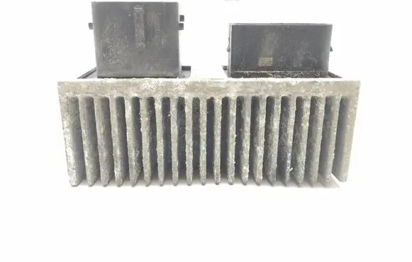 Renault Trafic III (X82) Glow plug pre-heat relay 271206395R