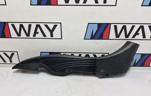 BMW 7 G11 G12 Rear/tail light trim molding 7342961