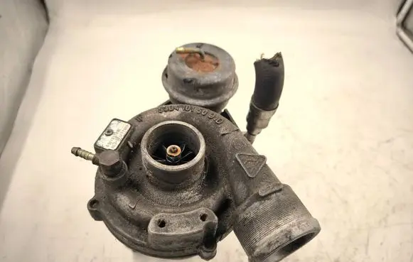 Audi A4 S4 B5 8D Turbo 058145703E