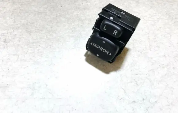 Toyota Corolla Verso E121 Wing mirror switch