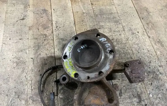 Mercedes-Benz Sprinter W906 Front wheel hub