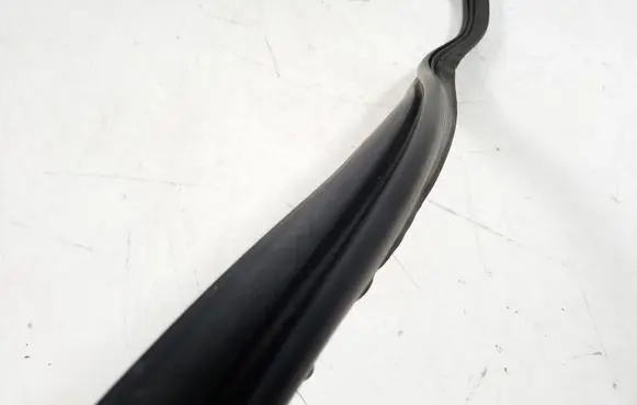 Volvo XC60 Trunk rubber seal (body) 31425976