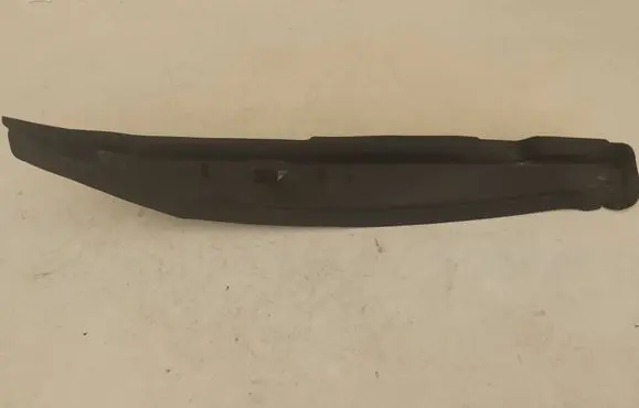 Volkswagen Golf VII Fender end trim 5G0821111A