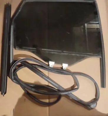 Mazda CX-5 II Rear door window glass