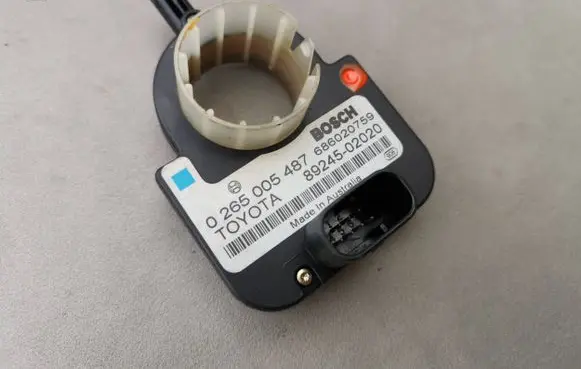 Toyota Avensis T250 Steering angle sensor 8924502020 0265005487