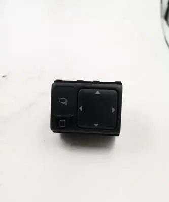Nissan X-Trail T30 Wing mirror switch 050211