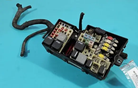 Ford Focus Fuse box set 3M5T-14A142-AB IMPRK1435028