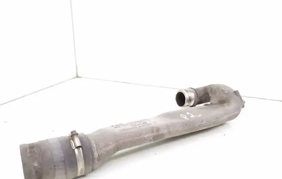 Opel Zafira B Intercooler hose/pipe 55353825
