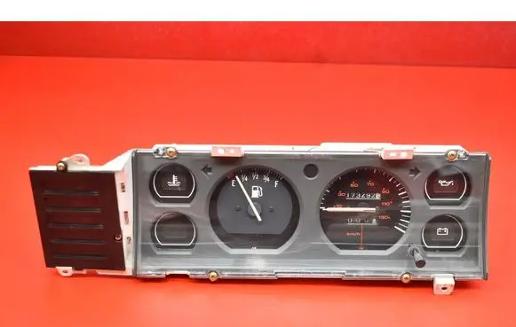 Speedometer (instrument cluster)