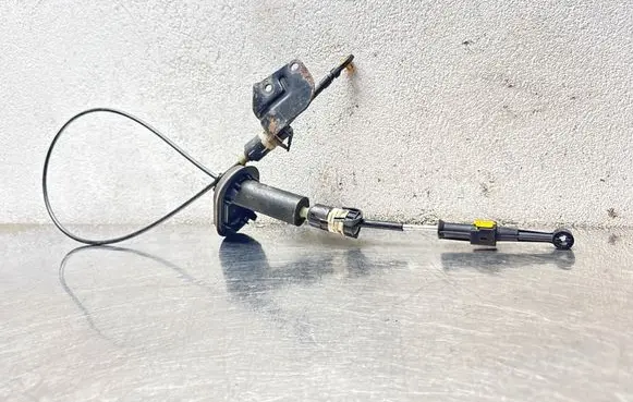 Opel Insignia A Gear shift cable linkage 13219325