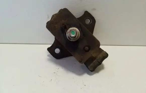 Toyota Hilux (AN120, AN130) Engine mount bracket 123610L020