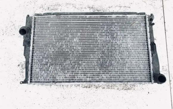 BMW 1 E81 E87 Coolant radiator 7788901 77889039