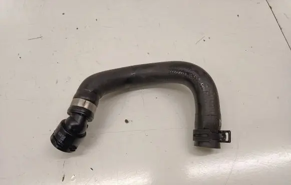 Mini Cooper Countryman F60 Engine coolant pipe/hose 9367390