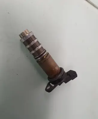 BMW 7 F01 F02 F03 F04 Camshaft vanos timing valve 8605123 11368605123
