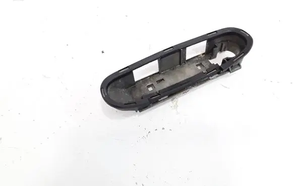 Audi A6 S6 C5 4B Front door exterior handle/bracket 4B1837885