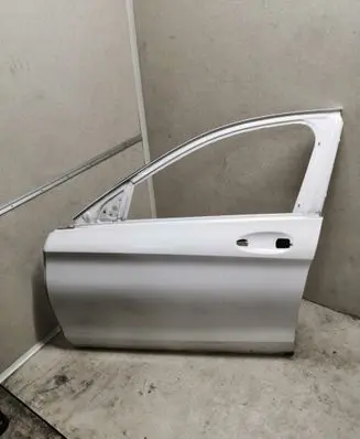 Mercedes-Benz C W205 Front door A2057220110