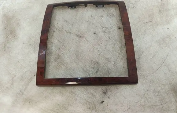 Volkswagen Touareg I Center console decorative trim 7L6863337