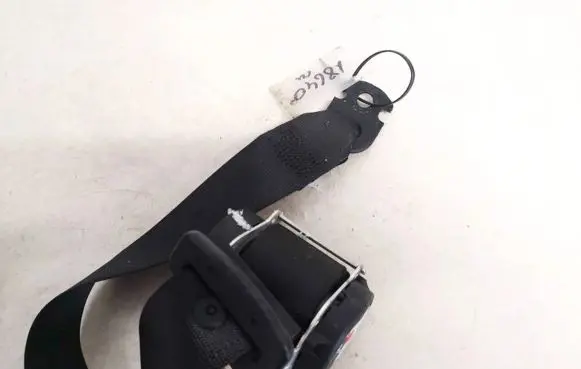 Rear seatbelt
