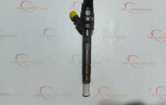 BMW 3 F30 F35 F31 Fuel injector 0445110382