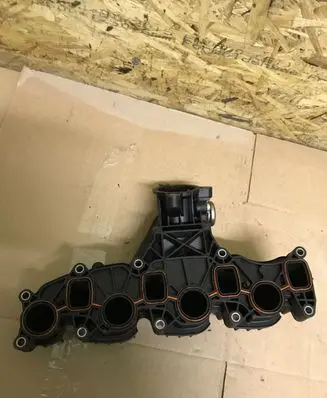 Skoda Superb B6 (3T) Intake manifold 1051359S03