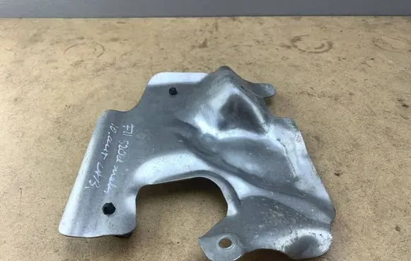 BMW 5 F10 F11 Heat shield in engine bay 7224341 51487224341
