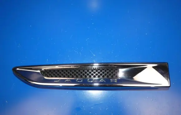 Jaguar XE Fender trim (molding) GX73280B11AC