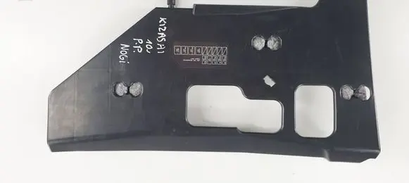 Suzuki Kizashi Dashboard trim 