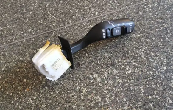 Saab 9-5 Wiper control stalk 12758446