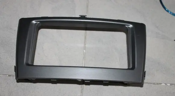 Toyota Avensis T270 Radio/GPS head unit trim 9850 5540505180